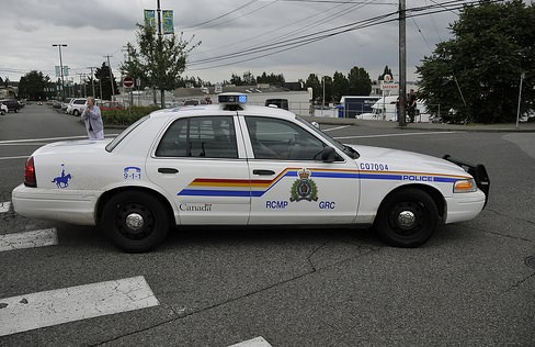 Police raids target 32 members of two mafia cells : RCMP