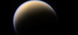 Researchers Say Titan Smells Like Farts and Gasoline