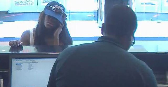 Woman robs bank while chatting on cell phone