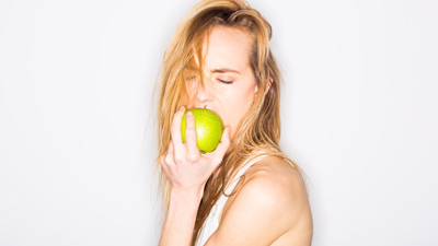 Apples boost women’s sex lives, Study