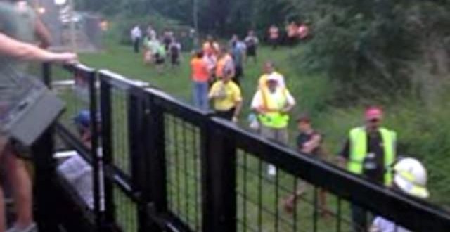 Disney monorail evacuated after possible lightning strike (Video)