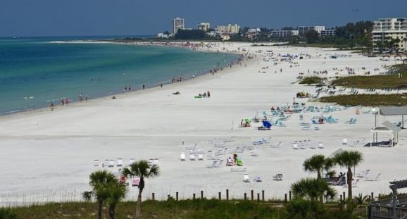 Florida : Beachgoers Warned of Flesh-Eating Bacteria