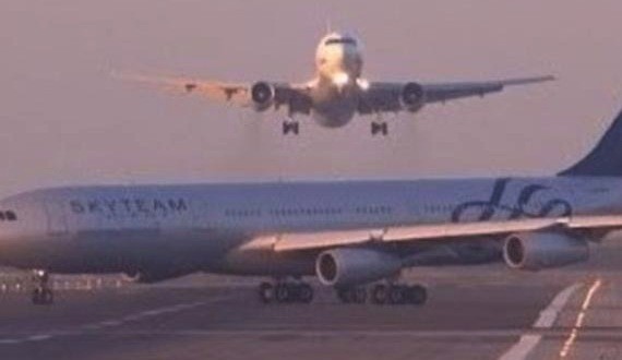 Two planes nearly collide at Barcelona airport