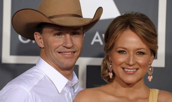 Jewel and Husband Ty Murray Split After 16 Years