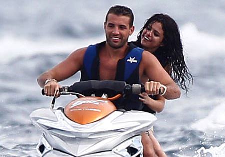 Selena Gomez celebrates her 22nd Birthday with model Cara Delevingne