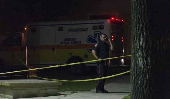 Winnipeg police exchange gunfire with man in North End standoff