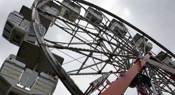 Crutches caused Ferris Wheel accident ?