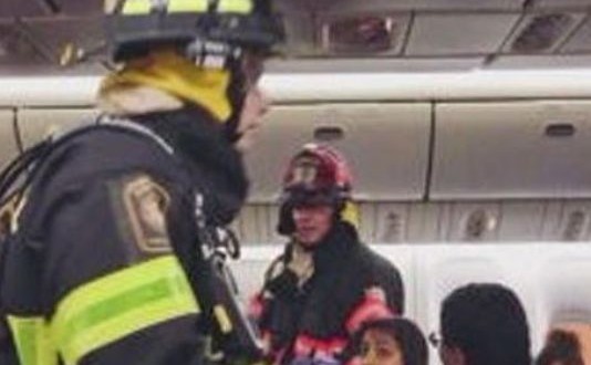 Fire diverts United Airlines flight : RCMP