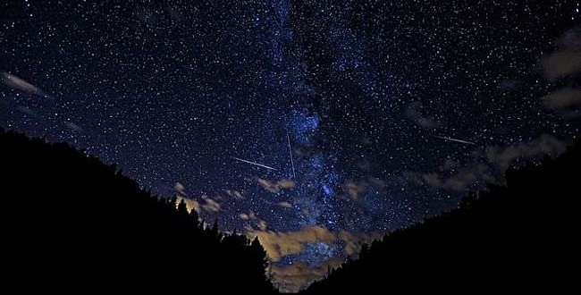 Supermoon and Perseid Meteor Shower (Video)