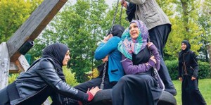 Threats prompt women to don veils