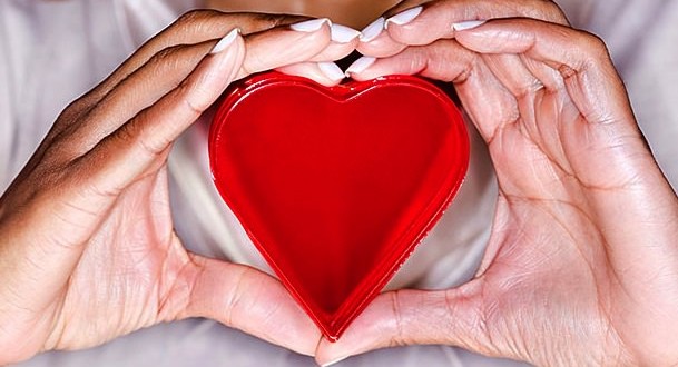 US : Women, Blacks Hit Harder by Heart Disease Risk Factors, New Study