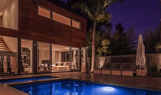 Alex Rodriguez Buys Meryl Streep’s Hollywood Hills Home (Photo)