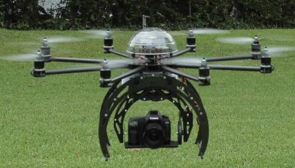 California Drones : Jerry Brown vetoes bill limiting drone surveillance