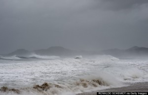 Hurricane Odile batters Baja