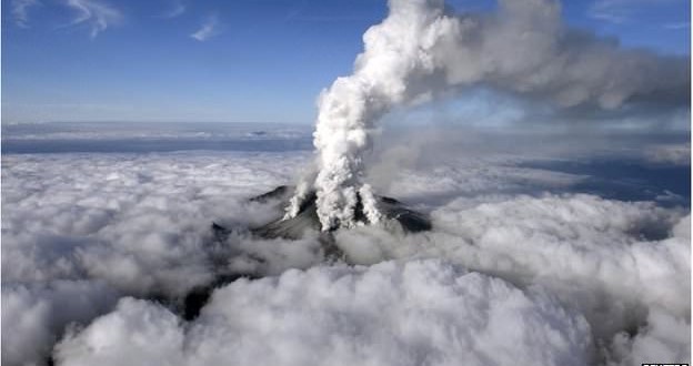 Japan Volcano : Thirty hikers feared dead in Mt Ontake eruption