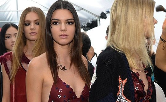 Kendall Jenner Bullied By Models at NYFW (Video)