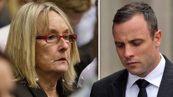 Reeva Steenkamp’s Mom: Pistorius should ‘pay’