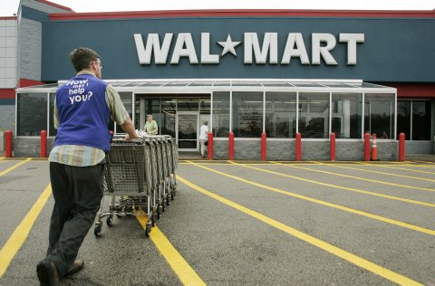 Walmart Changes Dress Code, Workers Pick Up Tab