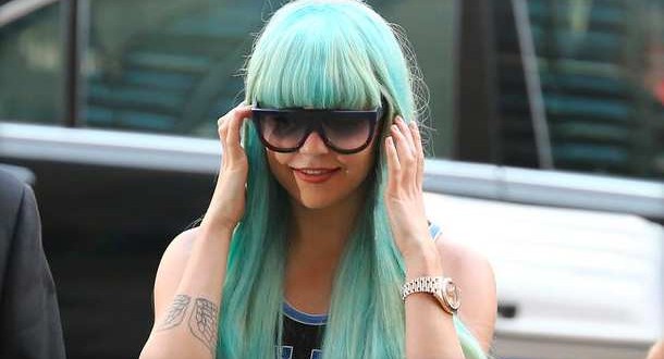 Amanda Bynes' Hospital Hold Extended Two Weeks