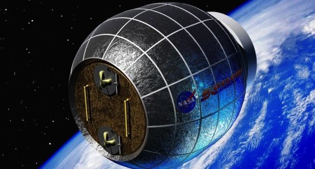 Bigelow : Inflatable private room to dock to ISS, commercialise space