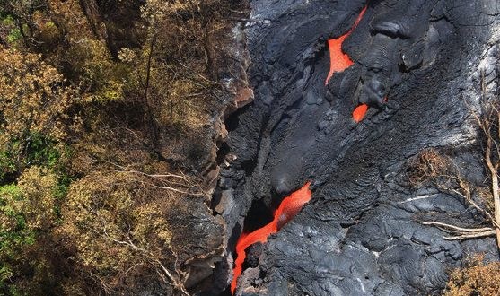 Hawaiians on alert for volcano evacuation, Report