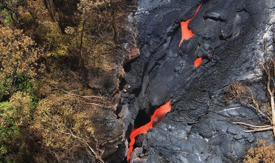 Hawaiians on alert for volcano evacuation, Report