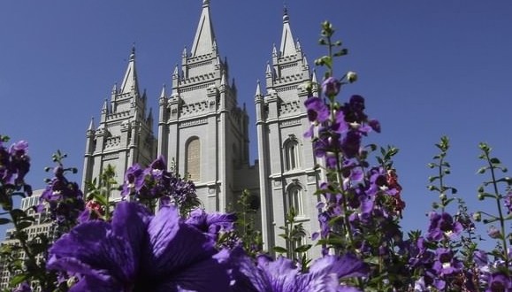 Mormon founder had teen bride : Report