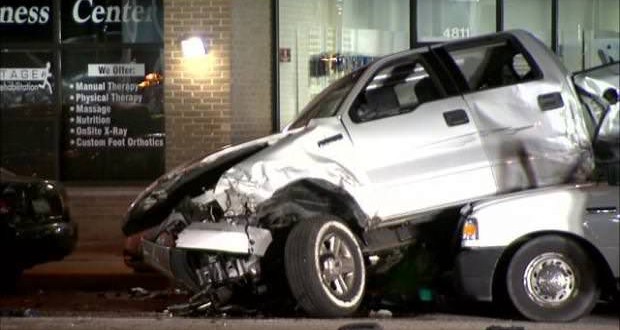 Oak Lawn crash : Three killed, 11 injured