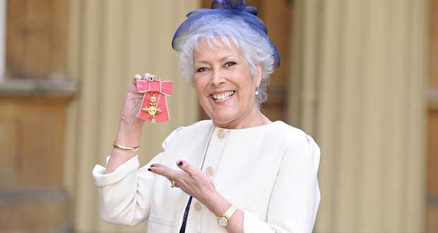 Oxo mum Lynda Bellingham dies aged 66