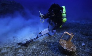 Researchers Scour Ancient Roman 'Titanic' for Artifacts