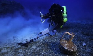 Researchers Scour Ancient Roman 'Titanic' for Artifacts