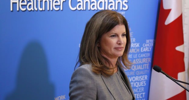 Rona Ambrose Ebola risk in Canada rated as ‘very low’