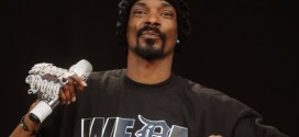 Snoop Dogg : Singer Invests In reddit