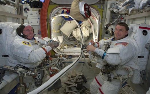 Station crew completes maintenance spacewalk (Video)