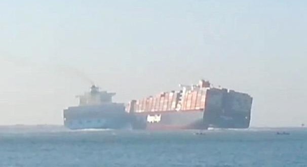 Suez Canal container ships collide