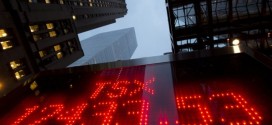 TSX close to correction territory, oil plunges : Report