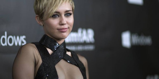 Is Miley Cyrus Dead? Singer Otherworldly Instagram Pics After Death Rumors