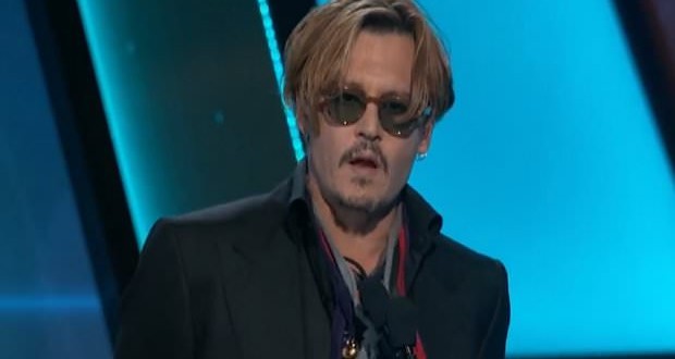 Johnny Depp speech : Captain Sparrow Or Captain Morgan? Hollywood Star Slurs Speech (Video)