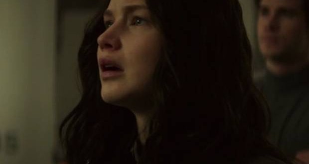 New Mockingjay clip : Katniss Finds Peeta (Video)