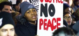 Peaceful protesters demonstrate in Toronto, Report