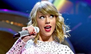 Taylor Swift : Music superstar Removes All Music From Spotify