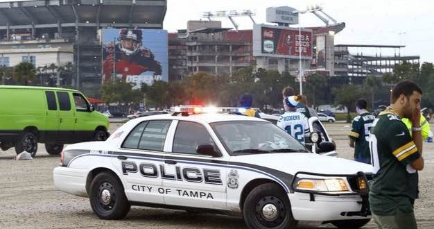 7 hurt in lightning strike at Raymond James Stadium (Video)