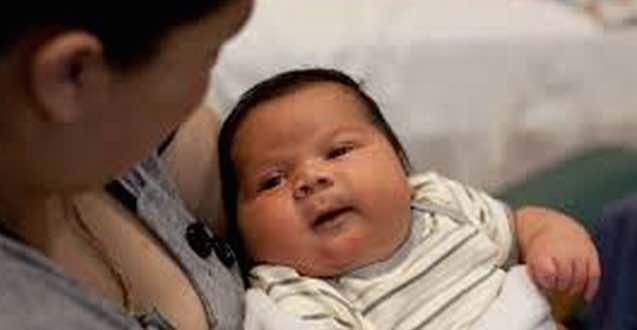 Aberdeen : Woman Gives Birth To Nearly 15-Pound Baby