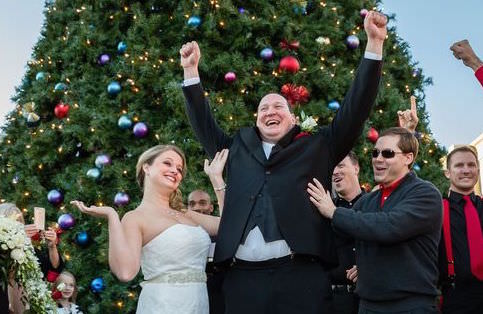 Brian Green : Bride surprised by flash mob wedding at Mall of Georgia