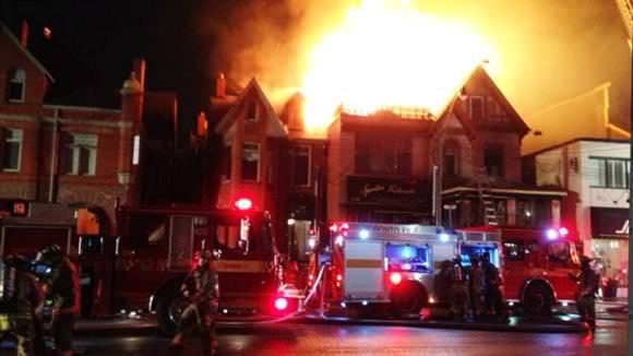 Fire crews battle blaze at Two Yorkville restaurants (Video)