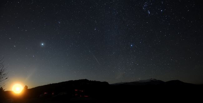 Geminids Meteor Shower Lights Up Skies (Video)