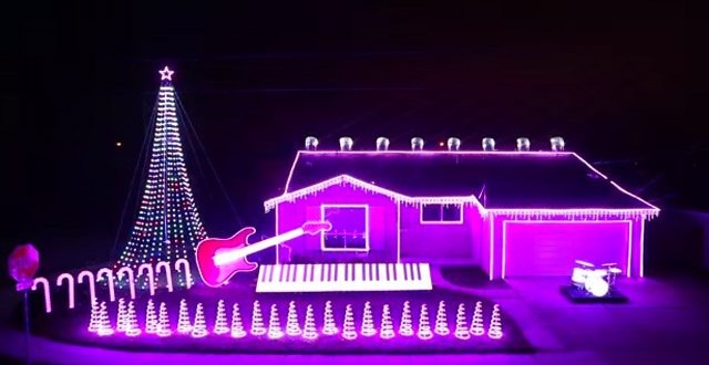 Star Wars Christmas Lights – Video : California Man’s ‘Star Wars’ Christmas Light Display Goes Viral