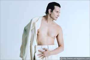 Bradley Cooper W Magazine - Photo : Actor Gets Naked For 'W' Magazine's Movie Issue