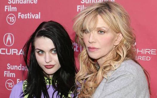 Courtney Love : Singer reveals took drugs during pregnancy