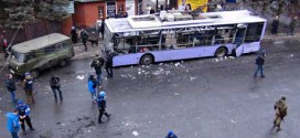 Donetsk bus stop shelling kills nine (Video)